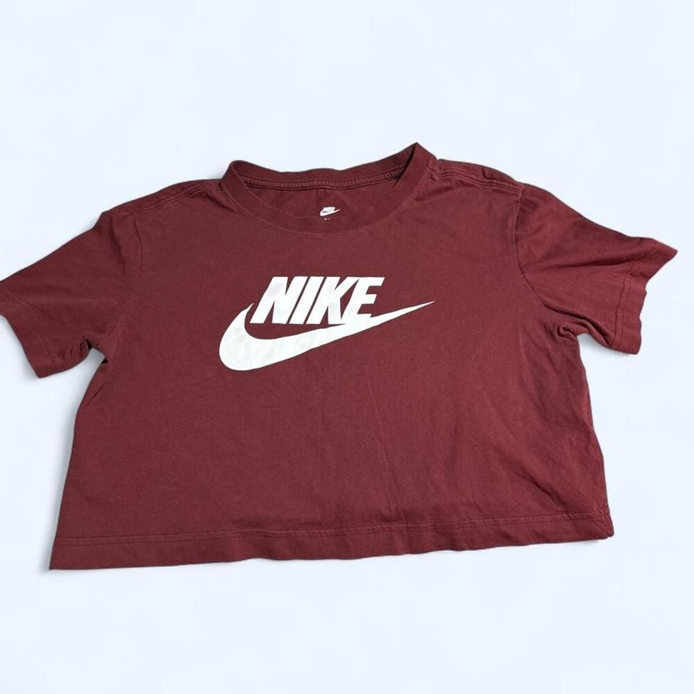 Nike Women's Burgundy Crop T-shirt